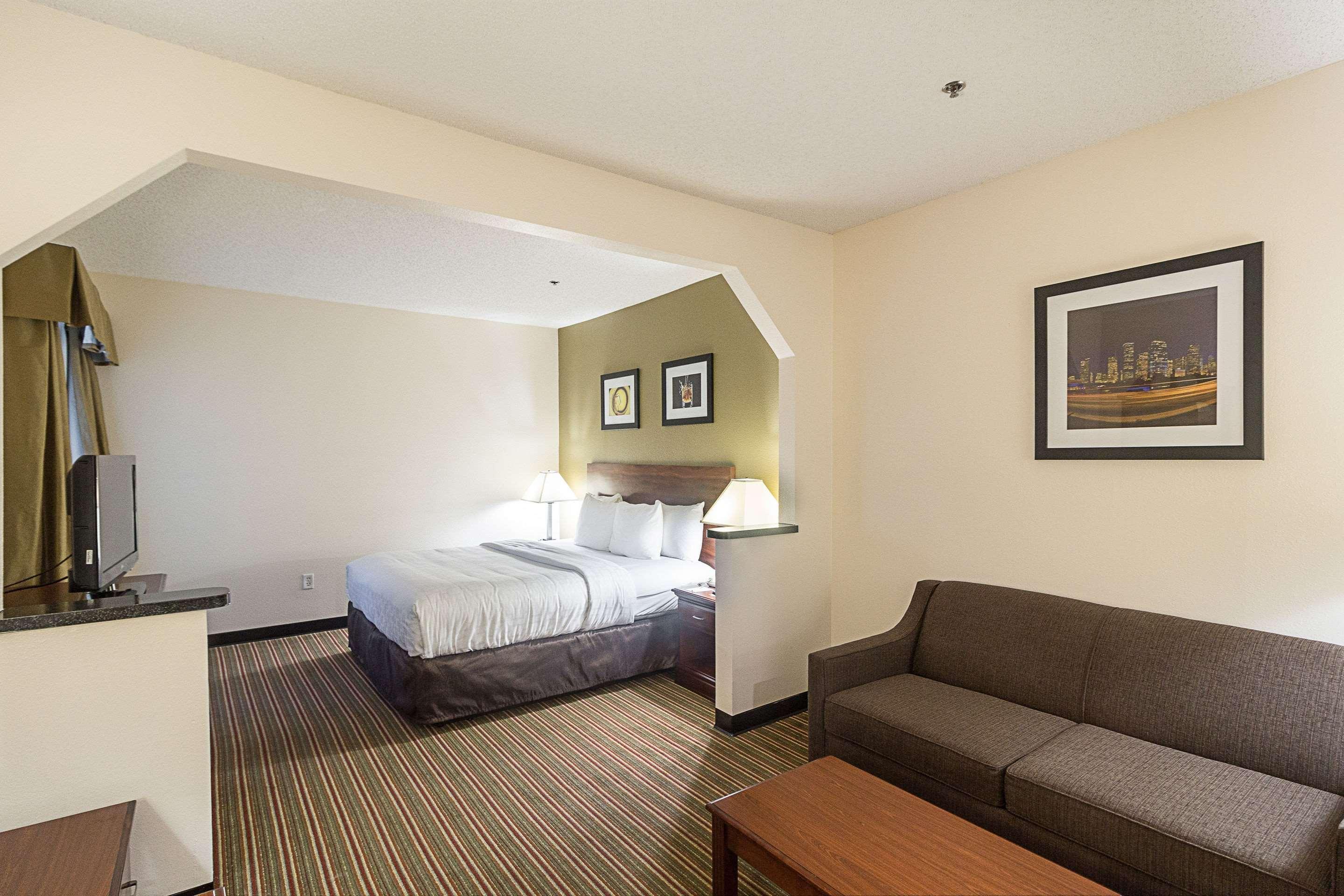 Quality Inn & Suites West Chase Houston Eksteriør bilde