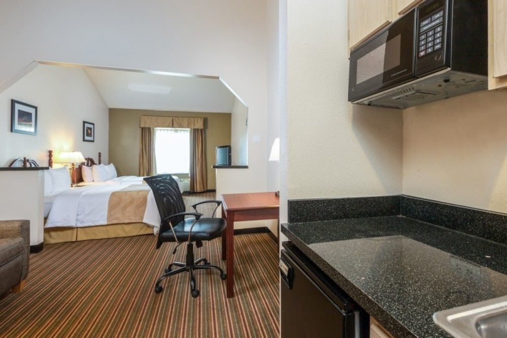 Quality Inn & Suites West Chase Houston Eksteriør bilde